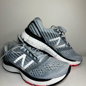 New Balance 860 V.9